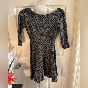 Ali Ra Charcoal Patterned Long Sleeve Dress w/ Flare Skirt, Size 0